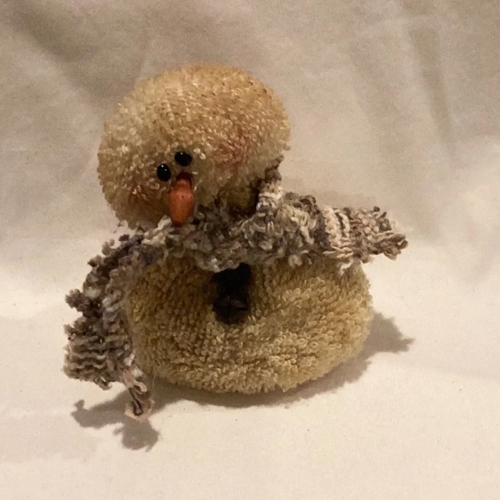Two baby snowmen & a tree